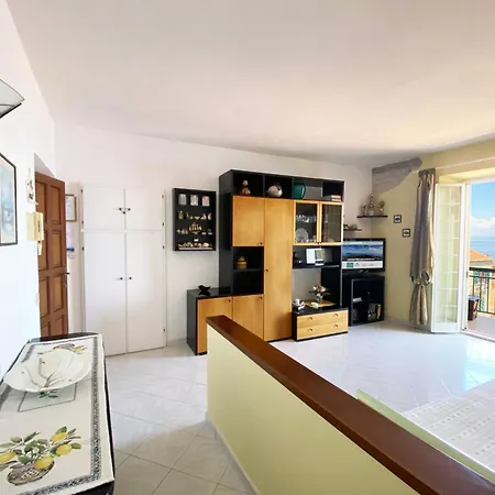 Le Maree Fede Apartment *